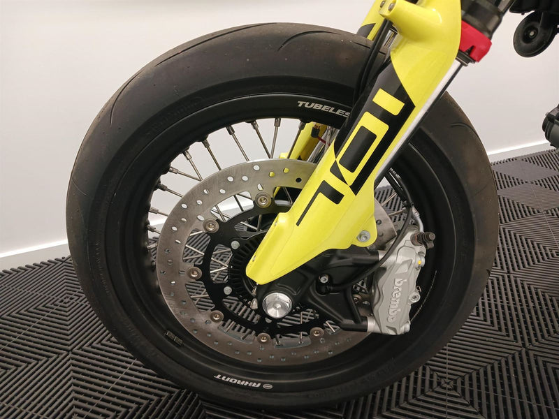 Load image into Gallery viewer, 2024 Husqvarna FS 701 Supermoto