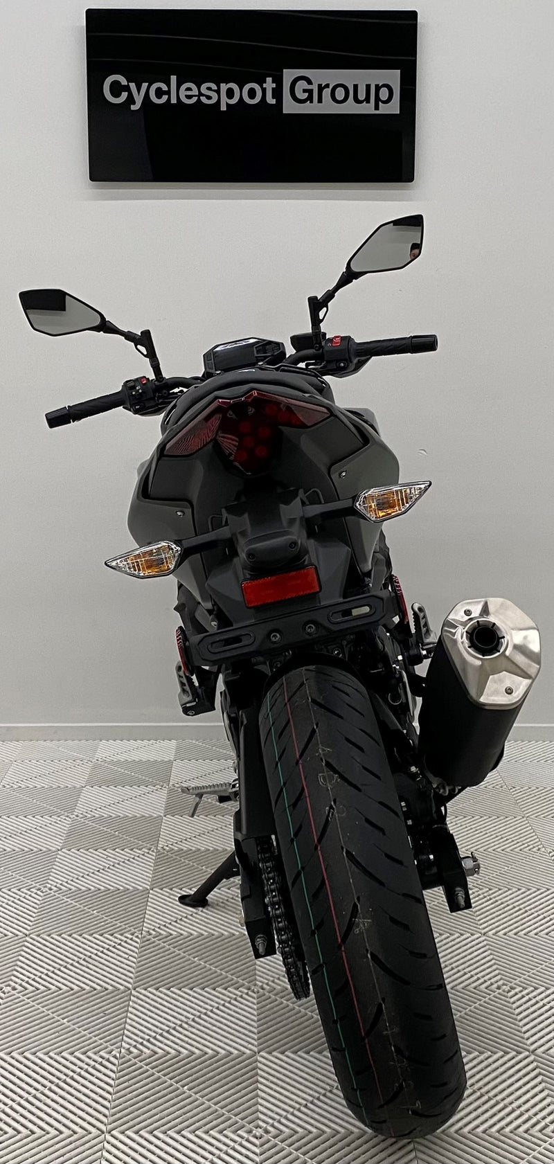 Load image into Gallery viewer, 2025 Kawasaki Z 500 LAMS