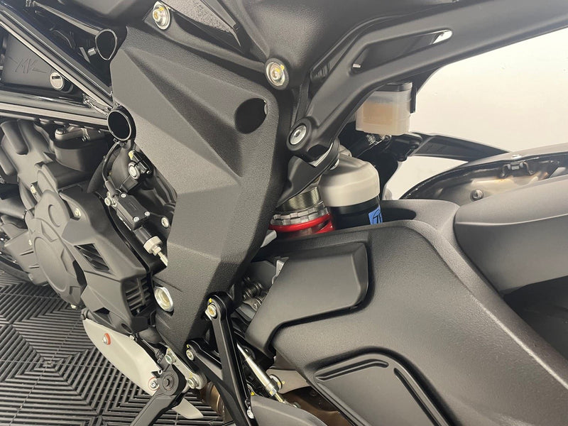 Load image into Gallery viewer, 2024 MV Agusta Dragster RR 'America' Limited Edition | SAVE $5670