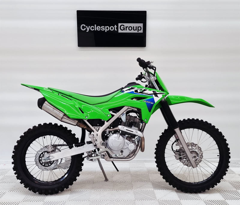 Load image into Gallery viewer, 2026 Kawasaki KLX 230 R