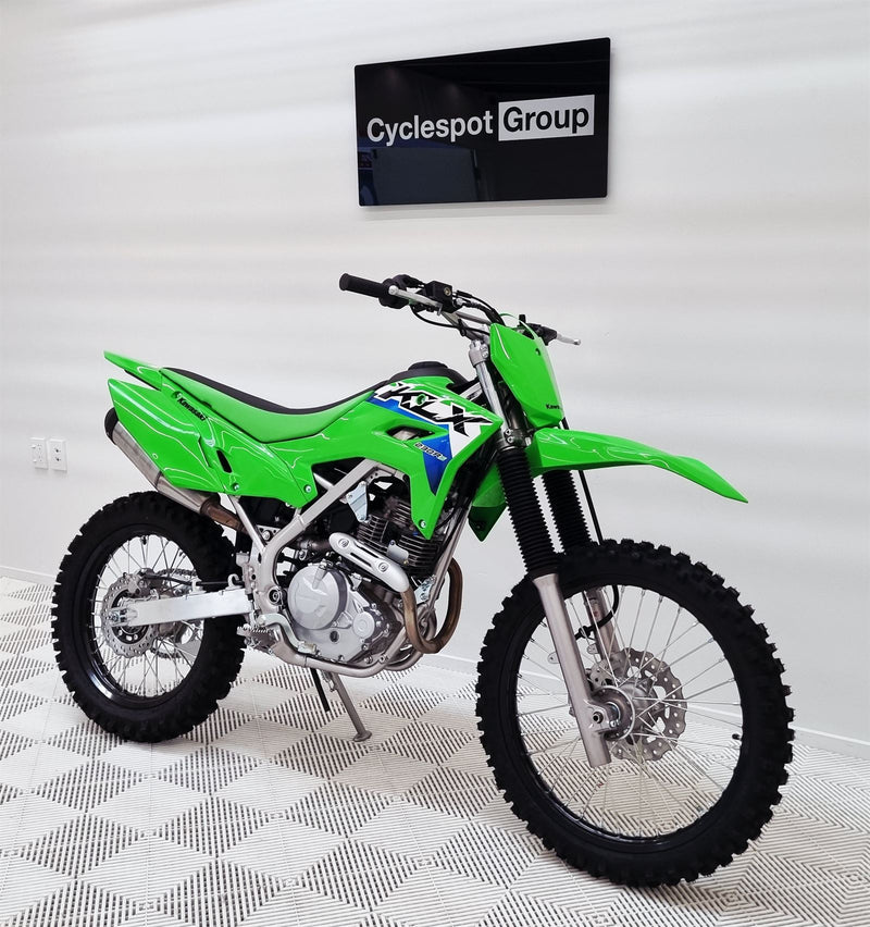 Load image into Gallery viewer, 2026 Kawasaki KLX 230 R