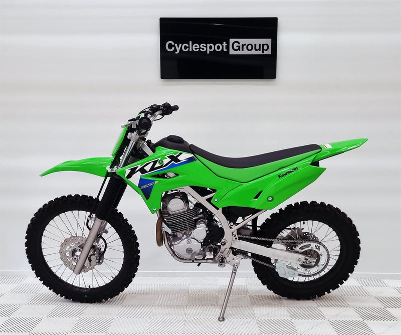 Load image into Gallery viewer, 2026 Kawasaki KLX 230 R