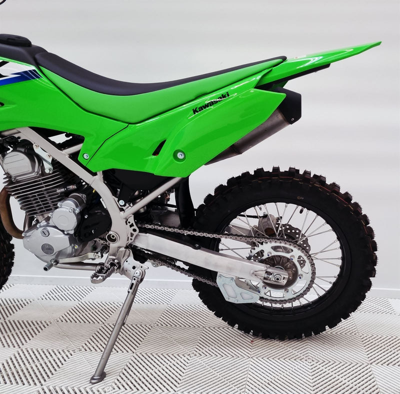 Load image into Gallery viewer, 2026 Kawasaki KLX 230 R
