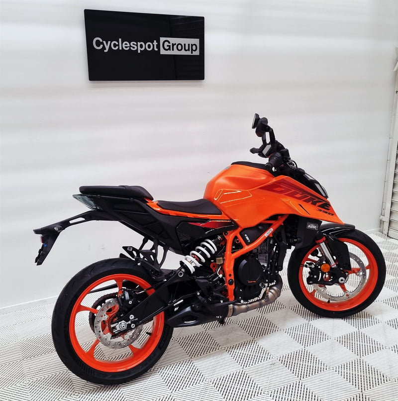 Load image into Gallery viewer, 2025 KTM Duke 390