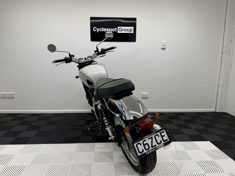Load image into Gallery viewer, 2024 BSA Gold Star Legacy Edition