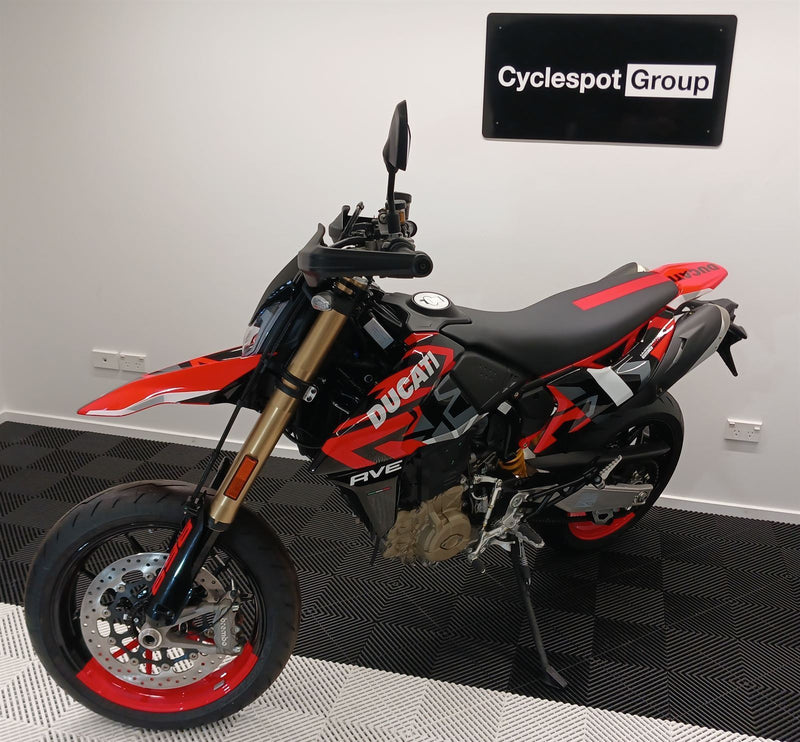 Load image into Gallery viewer, 2025 Ducati Hypermotard 698 Mono RVE