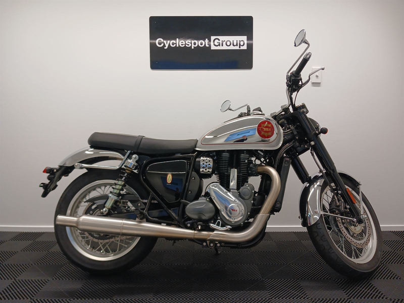 Load image into Gallery viewer, 2024 BSA Gold Star Legacy Edition