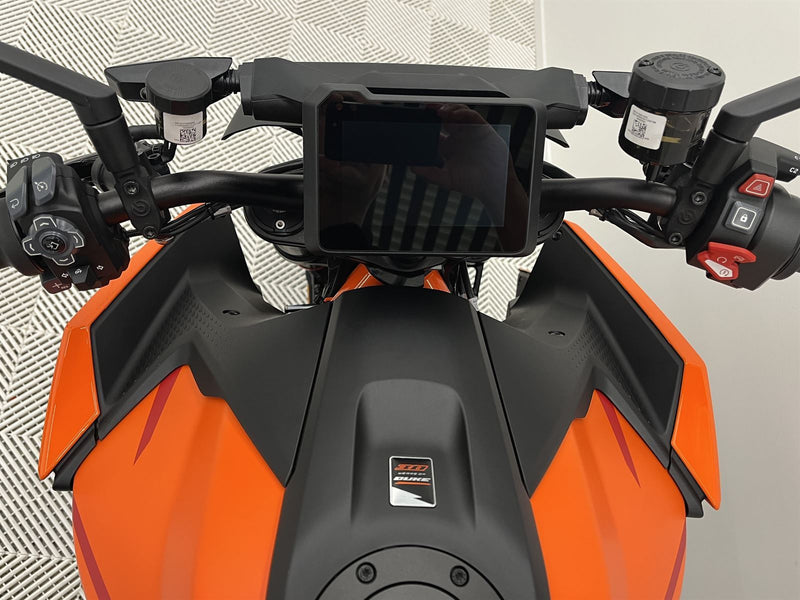 Load image into Gallery viewer, 2026 KTM Superduke 1390R
