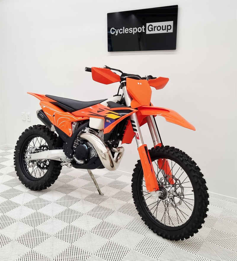 Load image into Gallery viewer, 2026 KTM XC 250