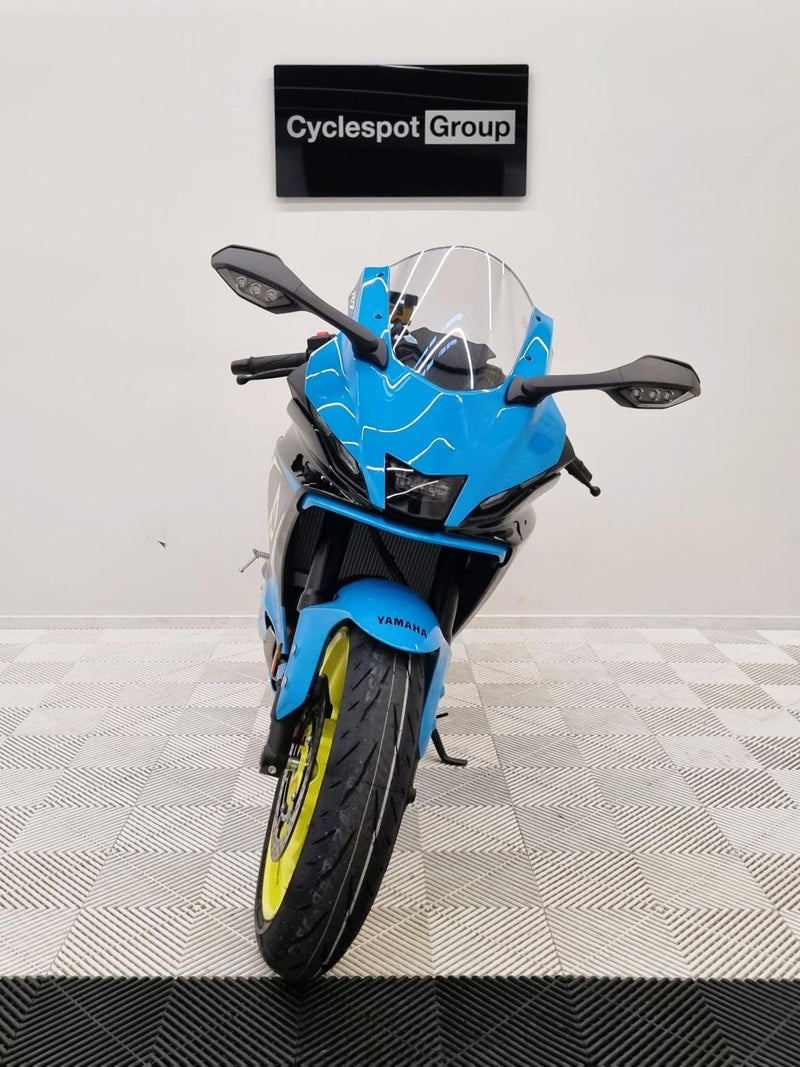 Load image into Gallery viewer, 2026 Yamaha R 7 LAMS