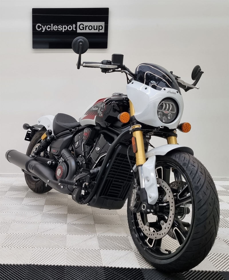 Load image into Gallery viewer, 2025 Indian Scout 101 - Limited + Tech - White