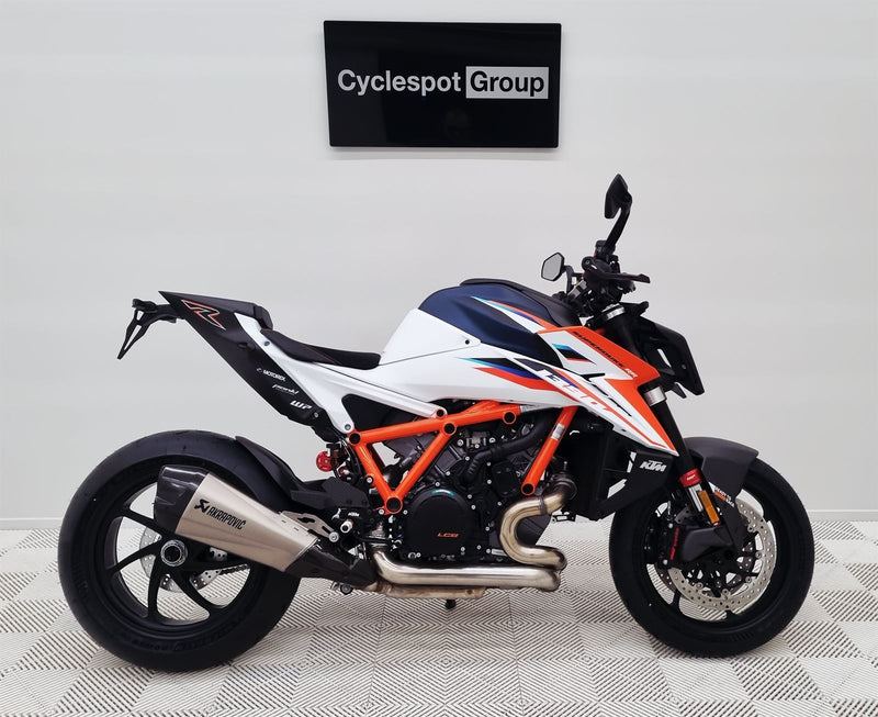 Load image into Gallery viewer, 2026 KTM Superduke 1390RR