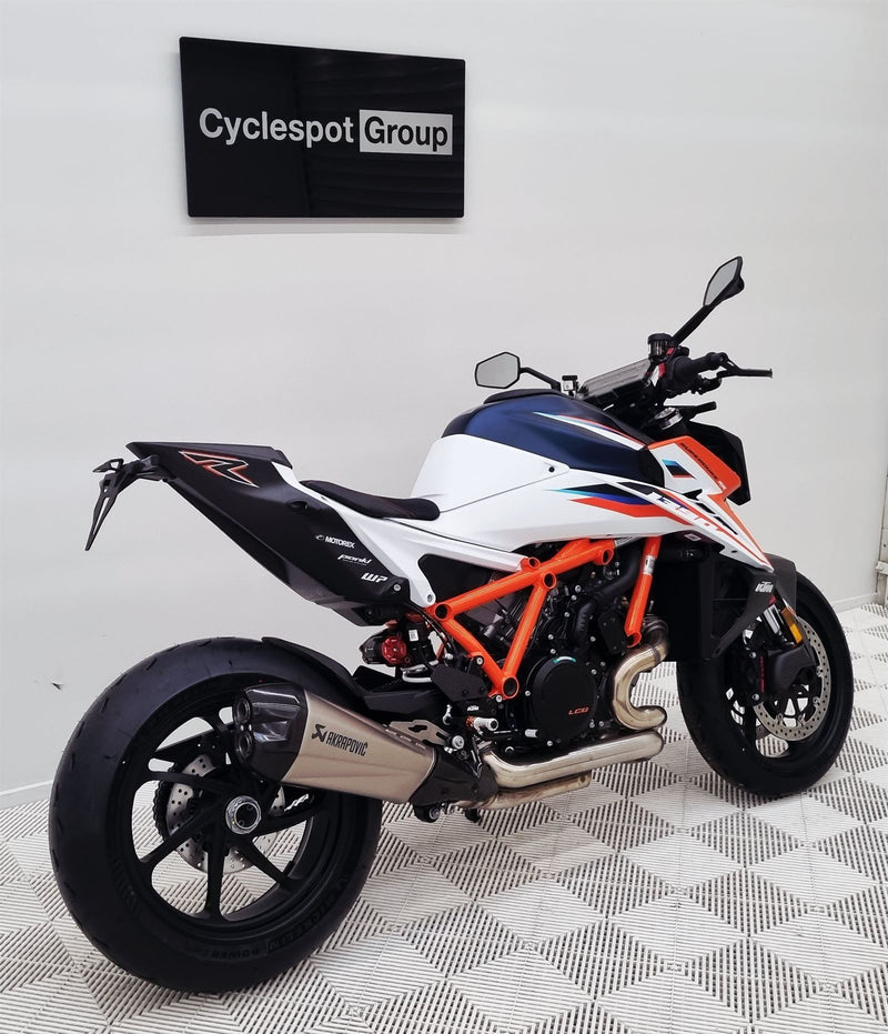 Load image into Gallery viewer, 2026 KTM Superduke 1390RR
