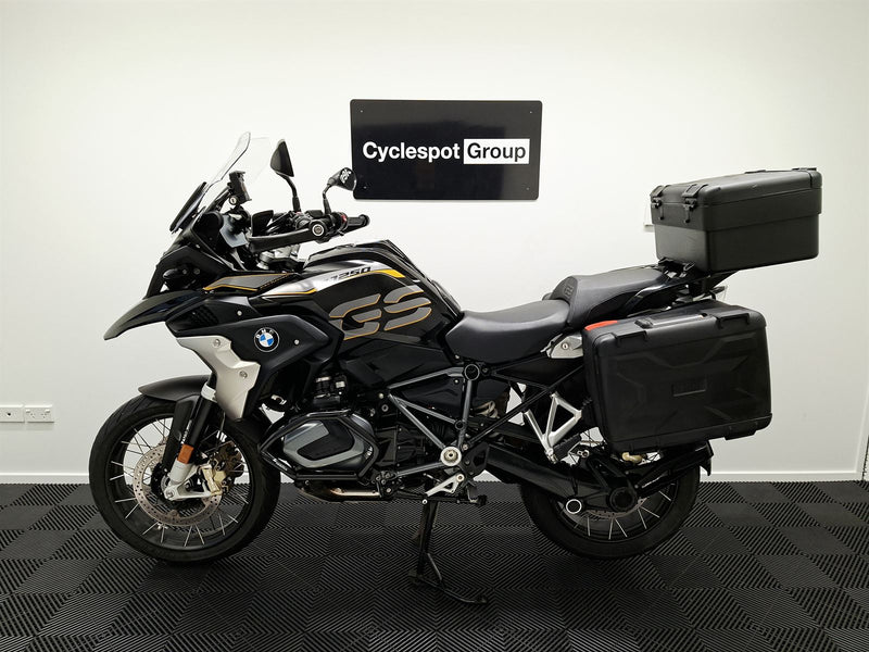 Load image into Gallery viewer, 2019 BMW GS R1250 Fully Optioned