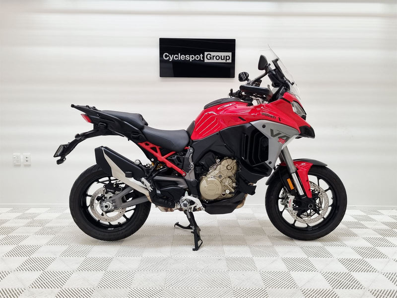 Load image into Gallery viewer, 2025 Ducati Multistrada V4S