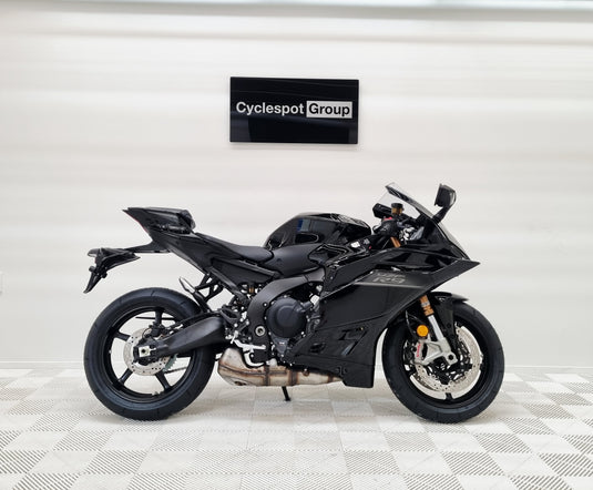 2027 Yamaha R9