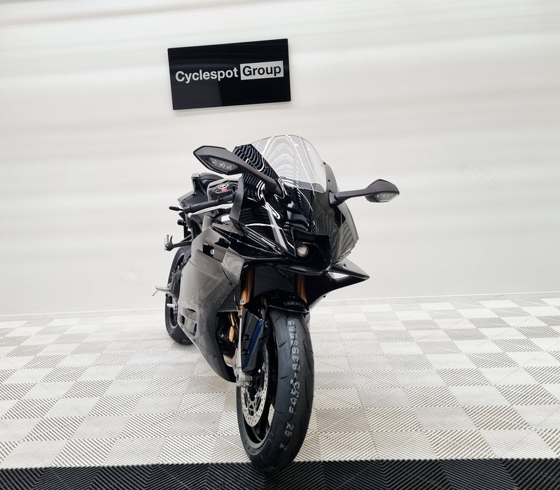 Load image into Gallery viewer, 2027 Yamaha R9
