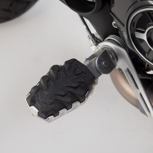 FOOTREST KIT SW MOTECH EVO DUCATI