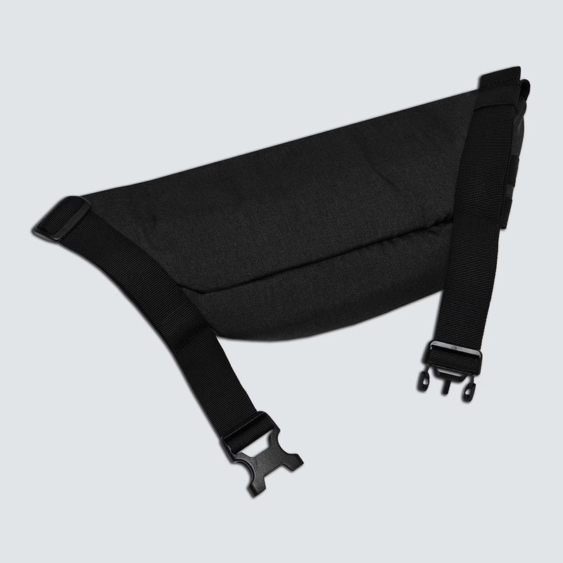 Load image into Gallery viewer, Oakley Enduro Belt Bag - Blackout
