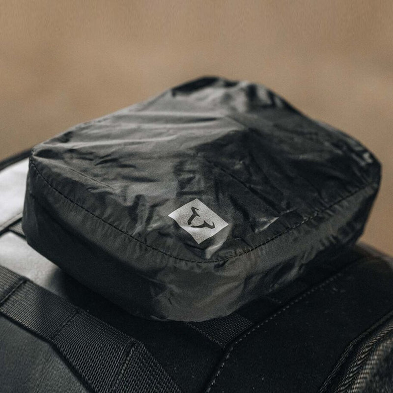 Load image into Gallery viewer, TANK BAG SW MOTECH LEGEND GEAR LA10 1.5 L ACCESSORY BAG
