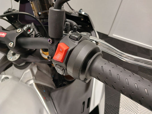 2024 Aprilia Tuono V4 Factory + Akrapovic Slip-on