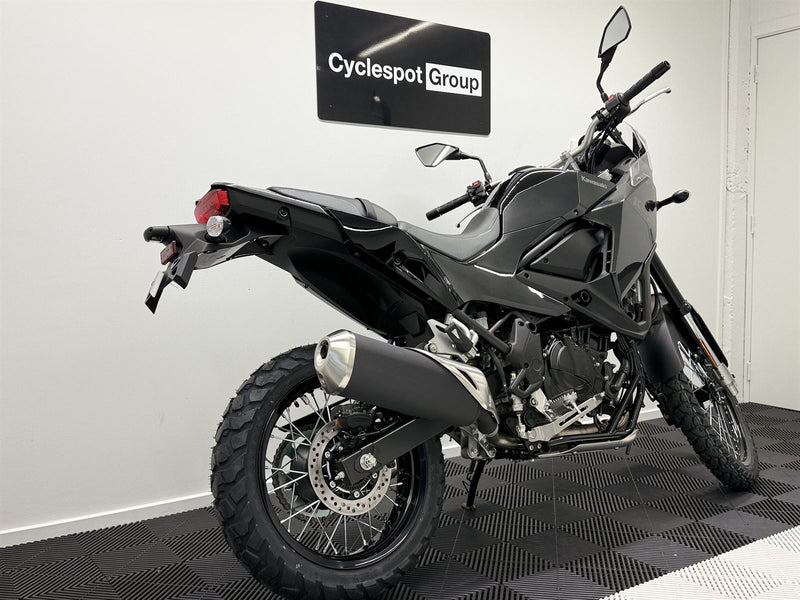 Load image into Gallery viewer, 2026 Kawasaki KLE 500
