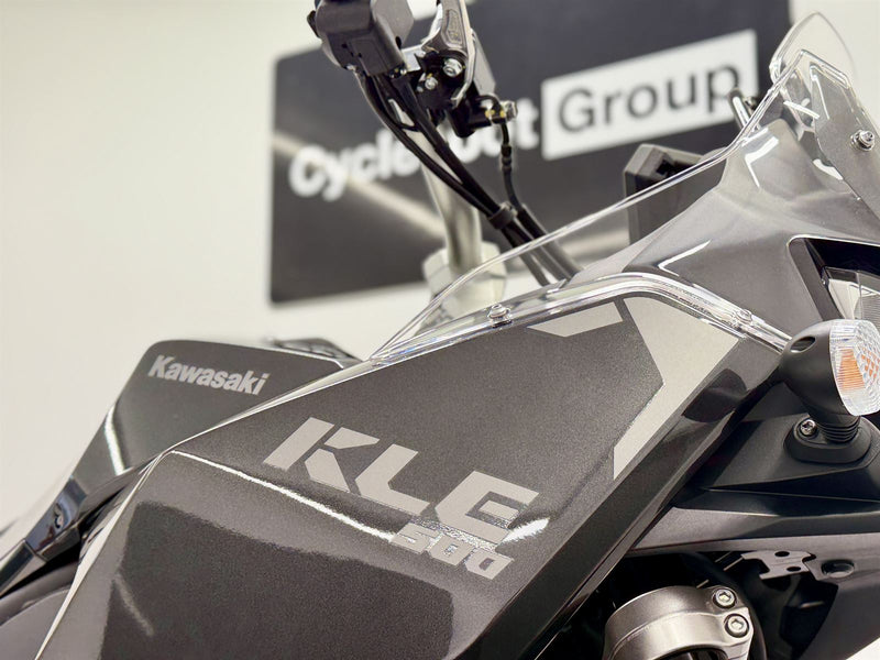 Load image into Gallery viewer, 2026 Kawasaki KLE 500
