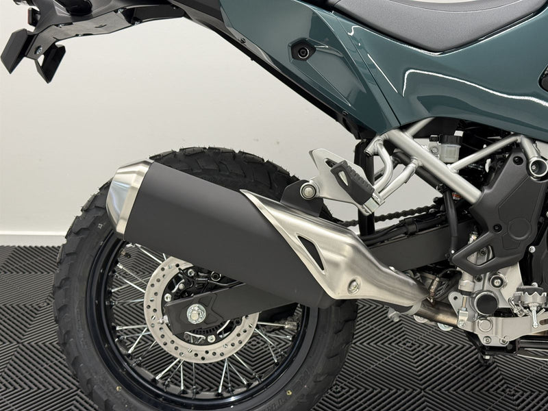 Load image into Gallery viewer, 2026 Kawasaki KLE 500 Special Edition
