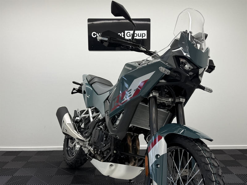 Load image into Gallery viewer, 2026 Kawasaki KLE 500

