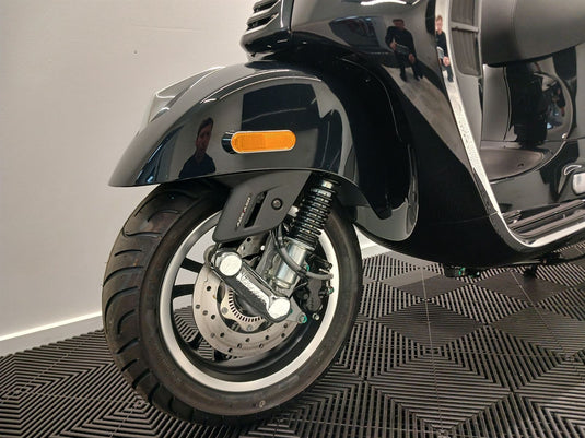 2024 Vespa GTS 150 Super