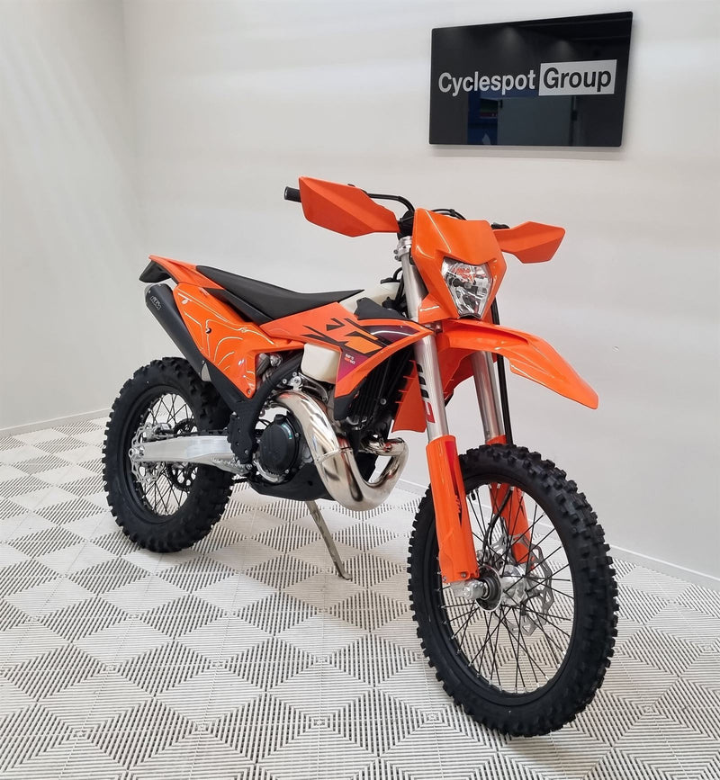 Load image into Gallery viewer, 2026 KTM XC-W
