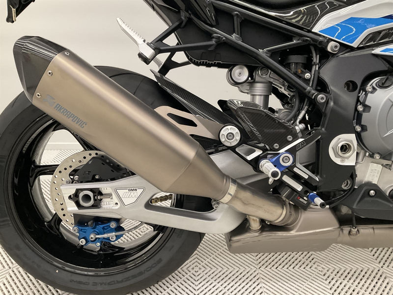 Load image into Gallery viewer, 2022 BMW M1000RR
