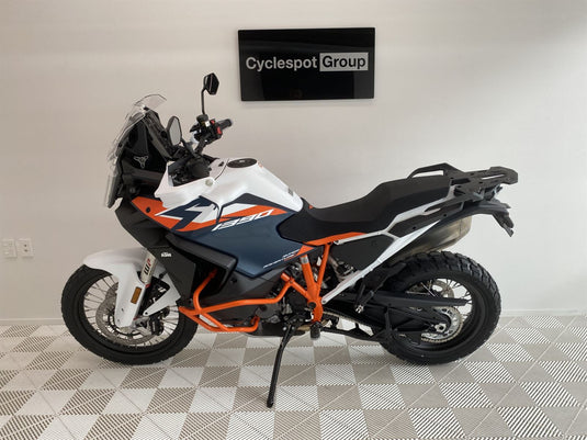 2026 KTM Adventure 1390R