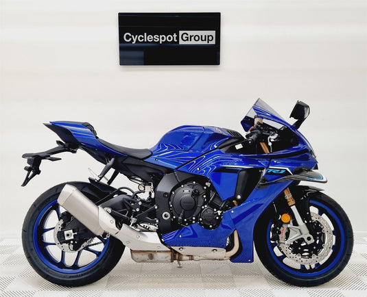 2025 Yamaha R 1