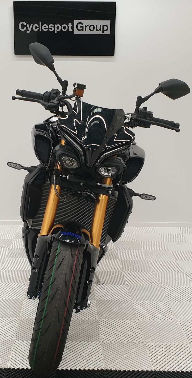 Load image into Gallery viewer, 2024 Yamaha MT 10 SP

