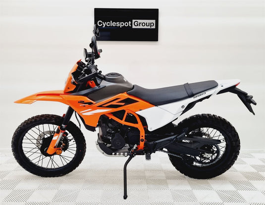 2025 KTM Enduro 390 R