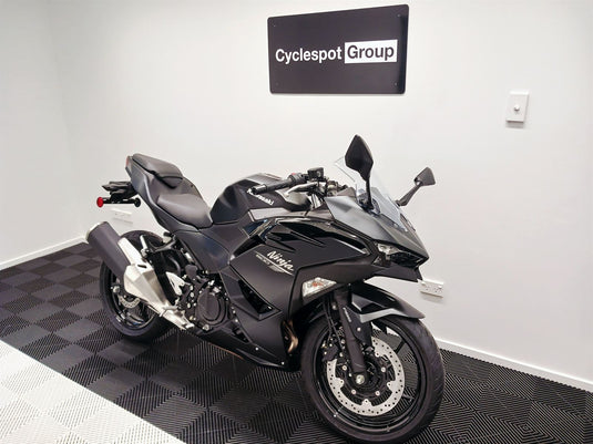 2026 Kawasaki Ninja 500 LAMS