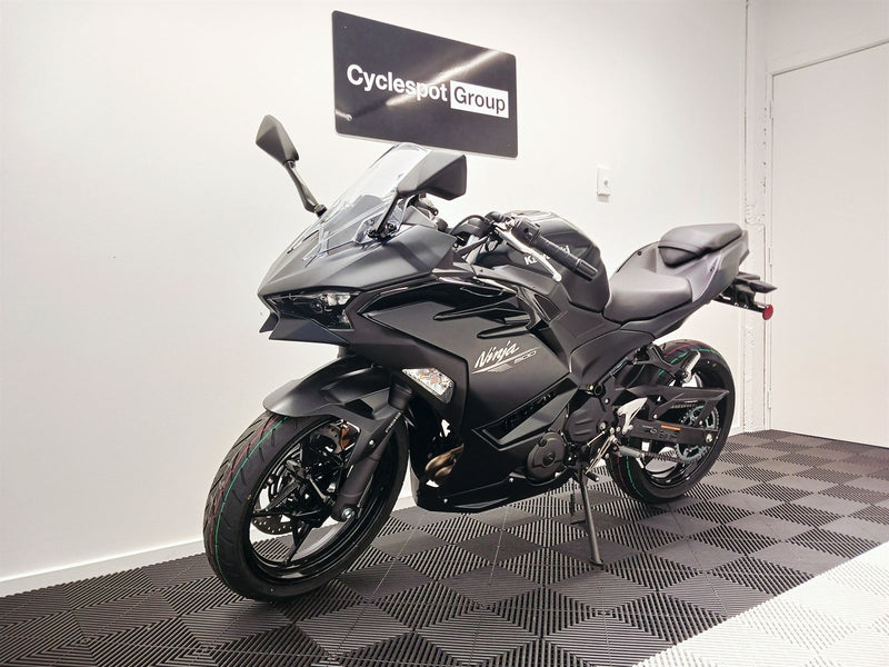 Load image into Gallery viewer, 2026 Kawasaki Ninja 500 LAMS
