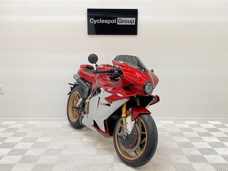 Load image into Gallery viewer, 2024 MV Agusta Superveloce 1000 Serie Oro
