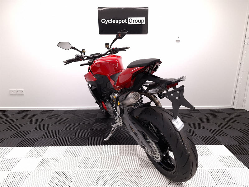 Load image into Gallery viewer, 2026 Ducati Street Fighter V2
