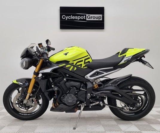 2022 Triumph Street Triple Moto 2 - no.678/765