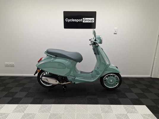 2026 Vespa Primavera 80th Anniversary