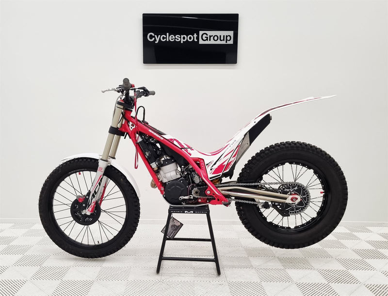 Load image into Gallery viewer, 2022 Gas Gas TXT Racing 300
