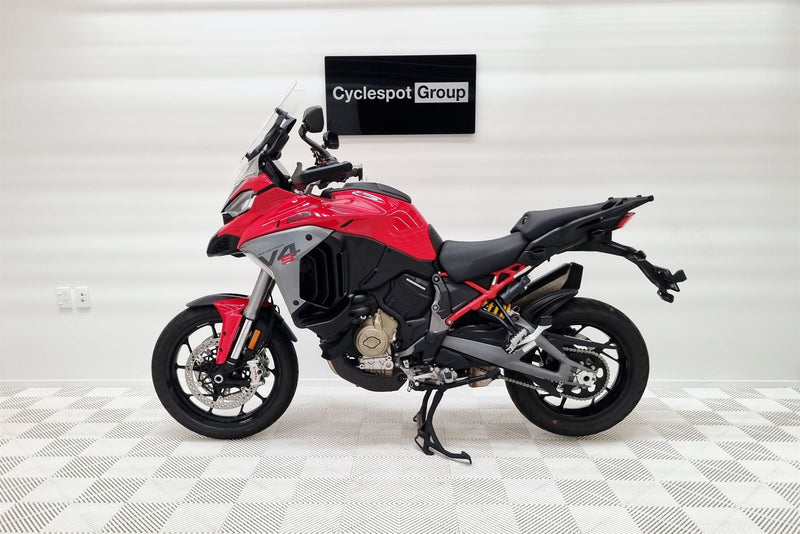 Load image into Gallery viewer, 2025 Ducati Multistrada V4S
