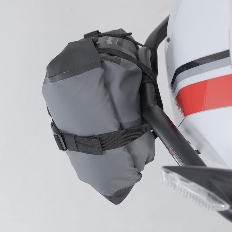 Load image into Gallery viewer, TAIL BAG SW MOTECH DRYBAG BLACK GREY 8L
