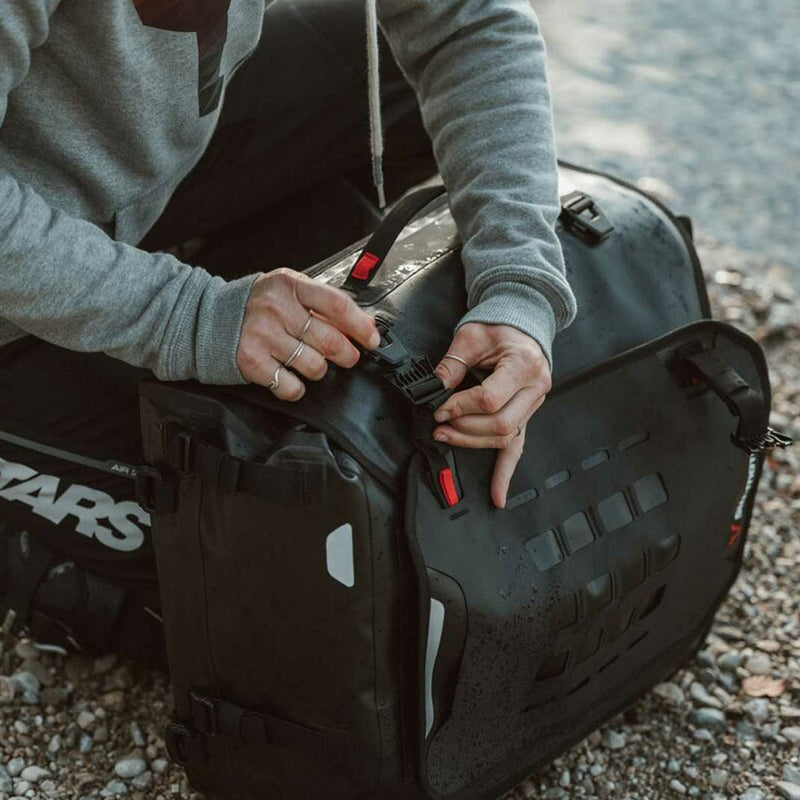 Load image into Gallery viewer, SYS BAG SW MOTECH WATERPROOF WITH ADAPTER PLATE 27L-40L RIGHT FOR PRO OR EVO SIDE CARRIER
