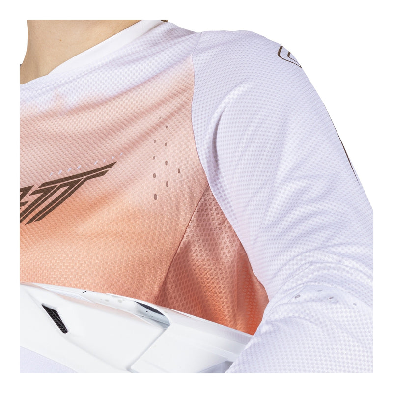 Load image into Gallery viewer, Leatt 2026 4.5 Lite Women's Jersey - Coral Pink
