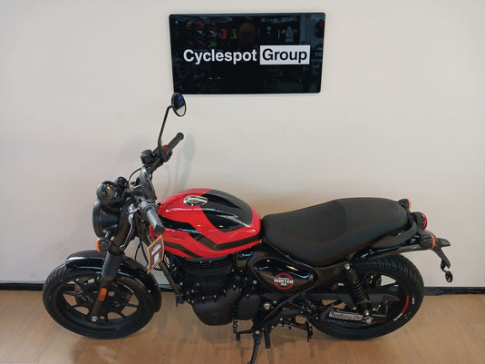 2025 Royal Enfield Hunter 350 Premium