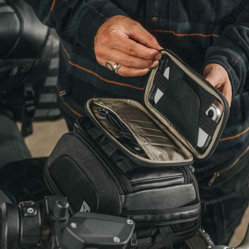 Load image into Gallery viewer, LEGEND GEAR SW MOTECH SMARTPHONE BAG LA11
