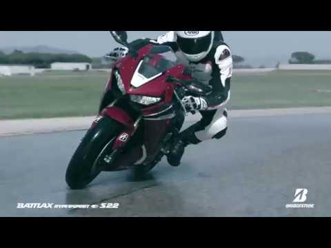 Load and play video in Gallery viewer, Bridgestone S22 110/70-17 Front Hypersport Tubeless Tyre (54H)

